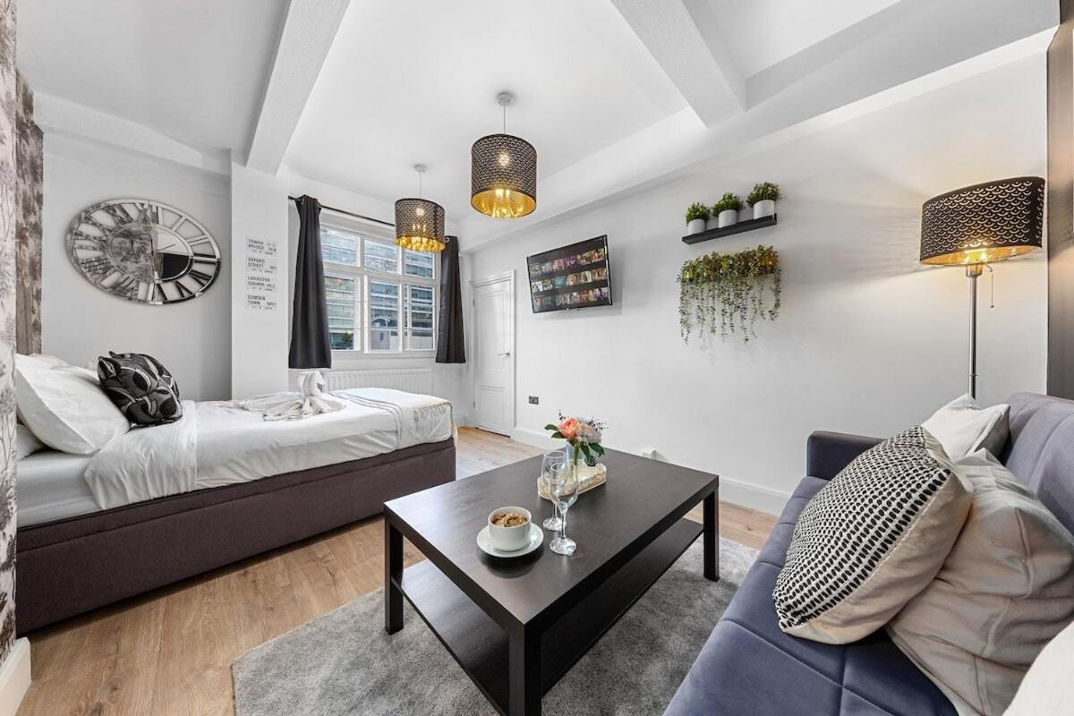 Central London Luxury, Relaxing Apartment! 2 Mins From Paddington Station! Room photo